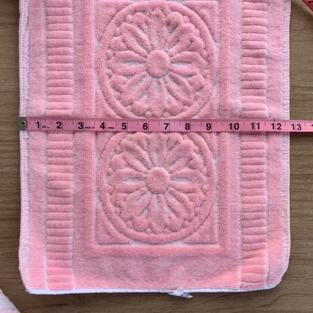 Vintage Pink And White Hand Towels Lot Of 3 For Kitchen Or Bathroom Different Sz
